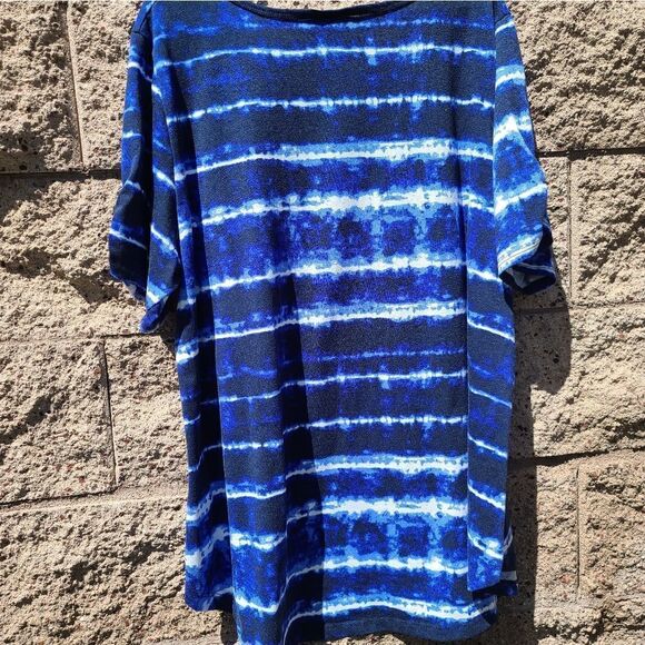 LulaRoe women's electric blue boho top - Picture 13 of 14